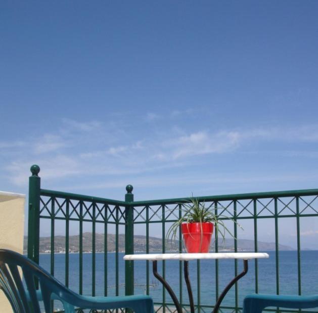 Cohyli Hotel Ireo  Bagian luar foto